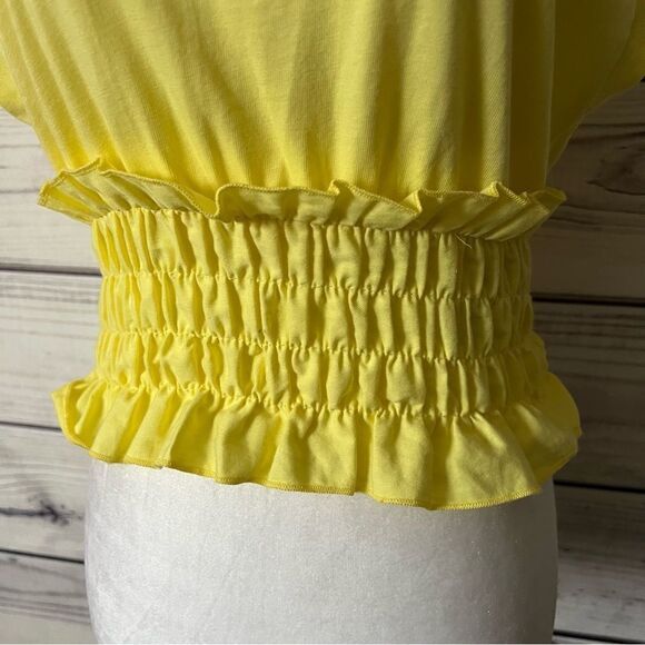 Zara Yellow Smocked Waist Short Sleeve Crop Top - Picture 3 of 7